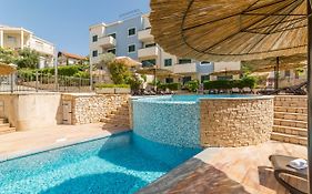 Apartments - Villa Salena With Two Pools